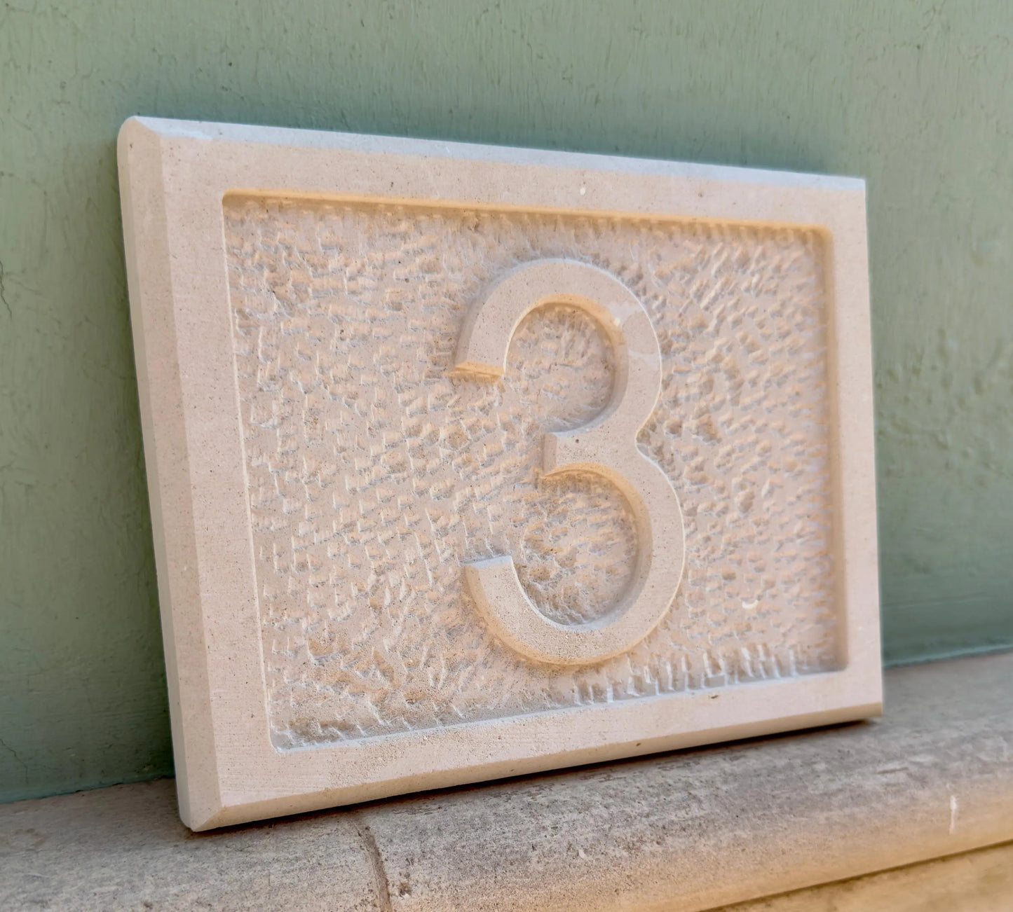 Numero civico in pietra leccese